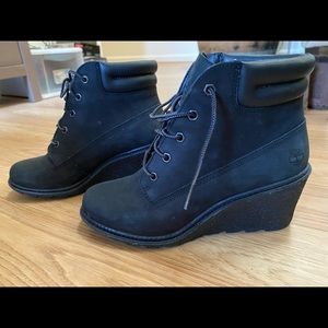 Timberland wedge bootie